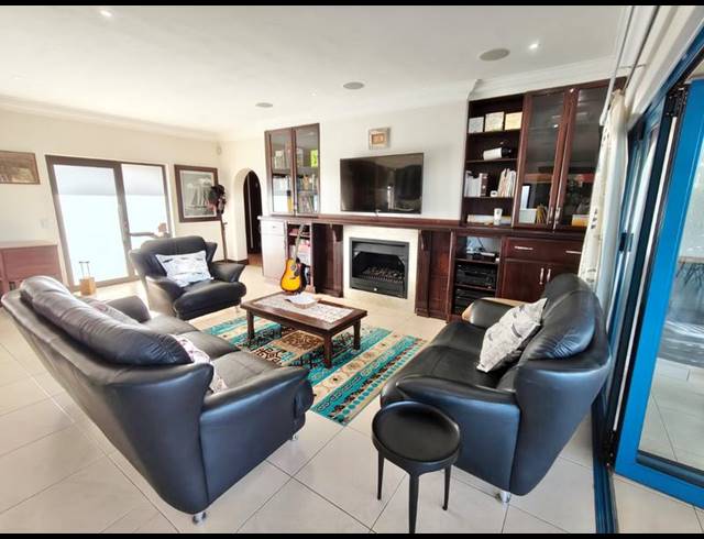 4 BEDROOM HOUSE FOR SALE IN VAAL MARINA